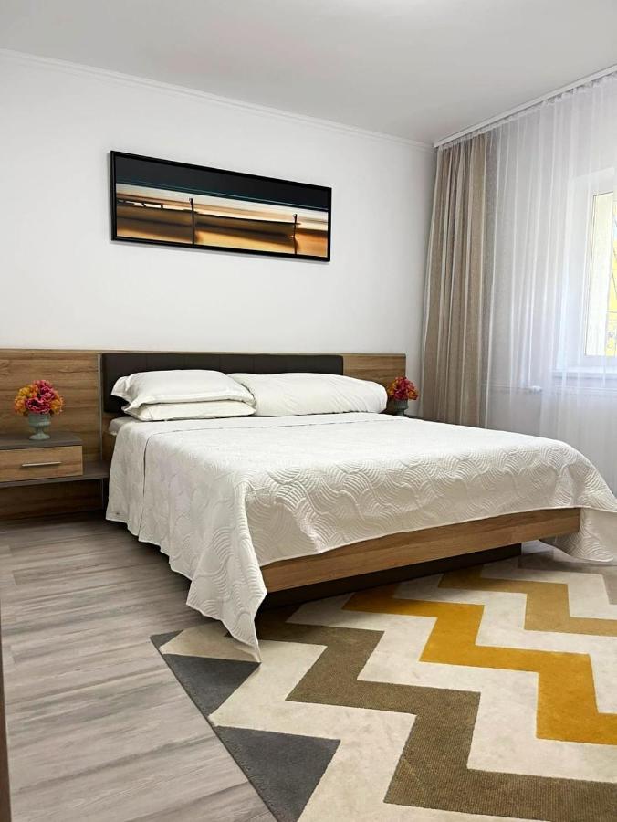 Start Apartments 1 Bukarest Exteriör bild